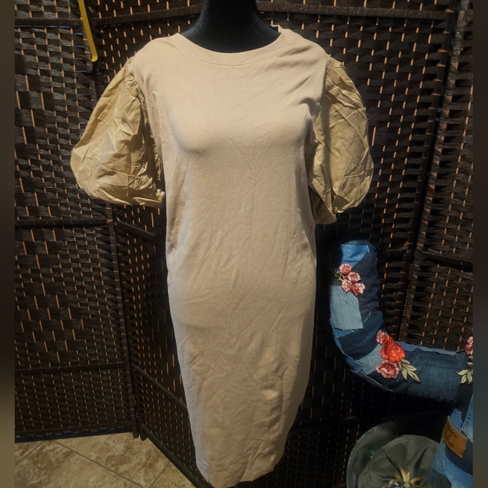 NWT: GAP Bubble sleeve dress